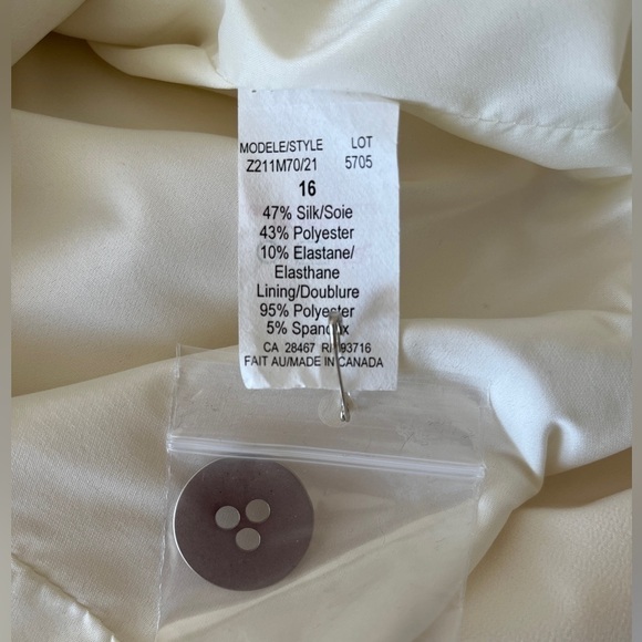 ZENOBIA Lightweight Lined Zip Front Jacket Made Canada Silk Blend Neutral Office - Picture 9 of 16